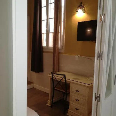 Centro Historico Con Parking * 加的斯